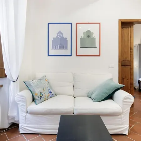 Historic Tower-house With Unique Atmosphere Διαμέρισμα